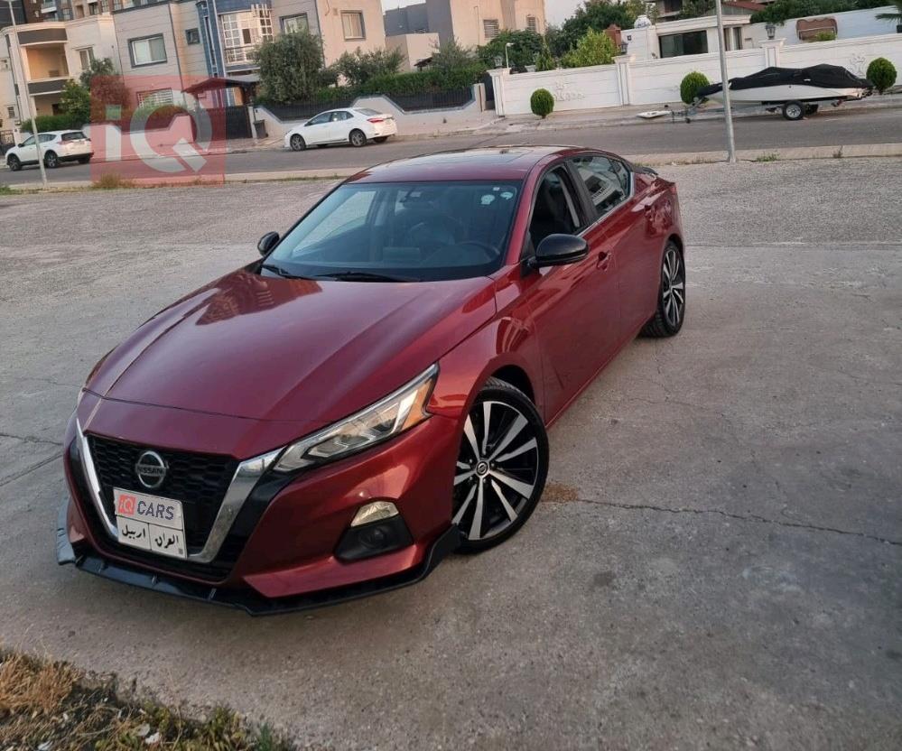 نيسان ألتيما